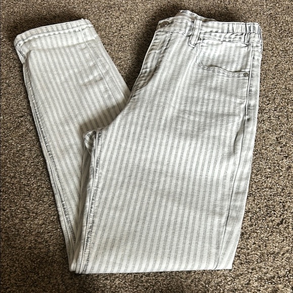 KanCan Striped Mom Jeans - Picture 1 of 4